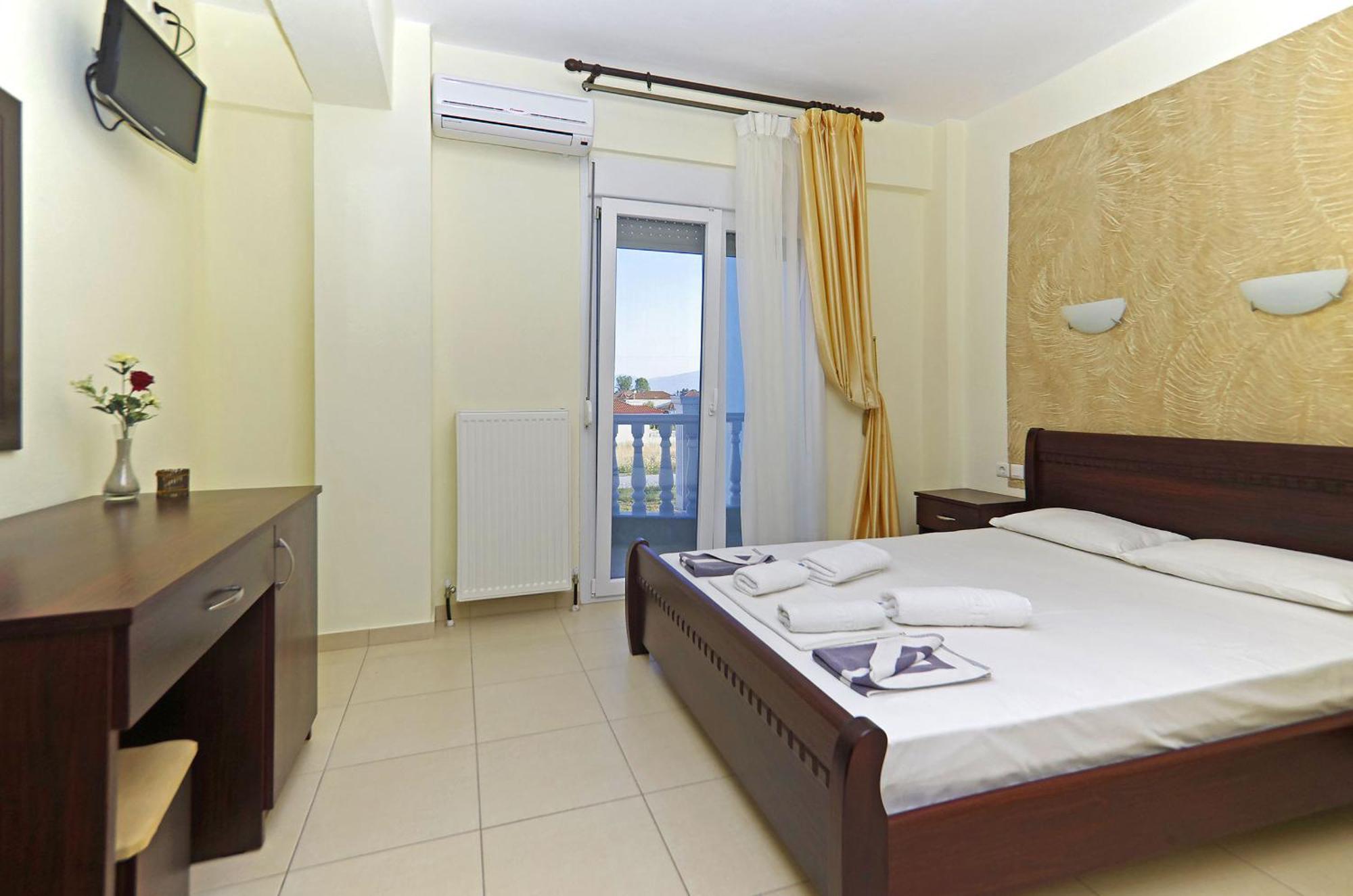 Hotel Paris Paralía Екстериор снимка